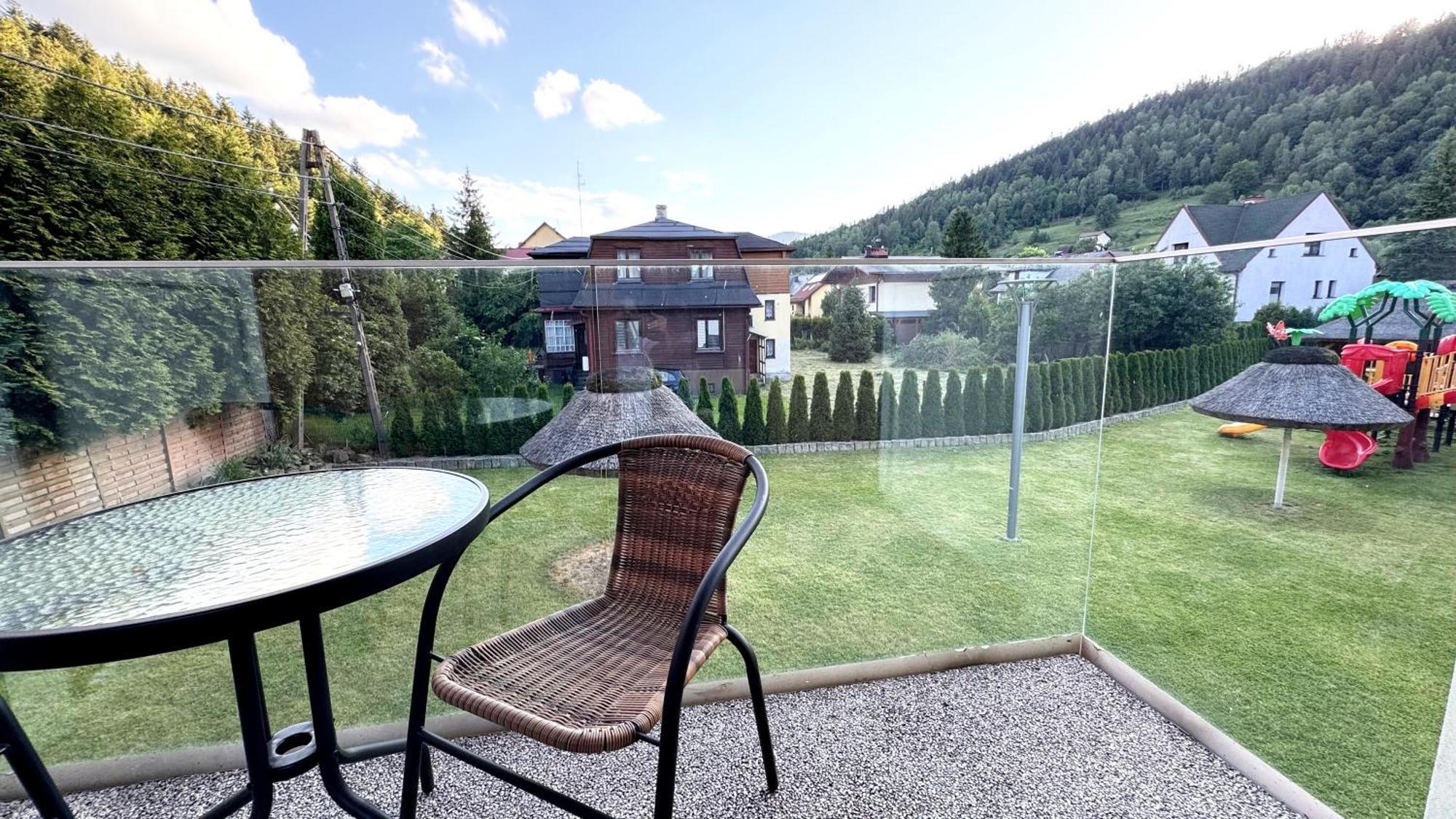 Villa Monica Apartamenty 什切尔克 外观 照片